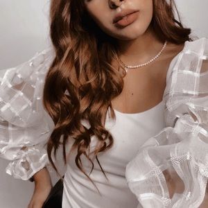 White bodysuit with puff sleeves 🤍